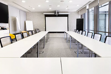  (Зал-трансформер “Вкусно и точка”)