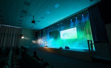  (Актовый зал школы №21 г. Серов)